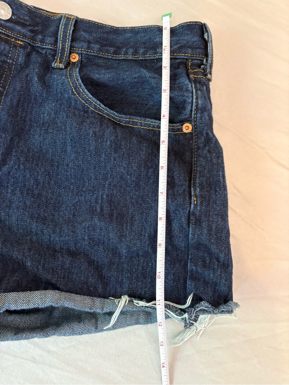 Levi’s 501 Denim Cutoff Shorts W34 Raw Hem Distressed - Picture 6 of 9